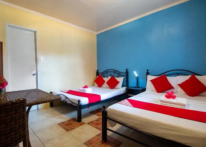 Oyo 853 Beach And Dive Hotel 3*